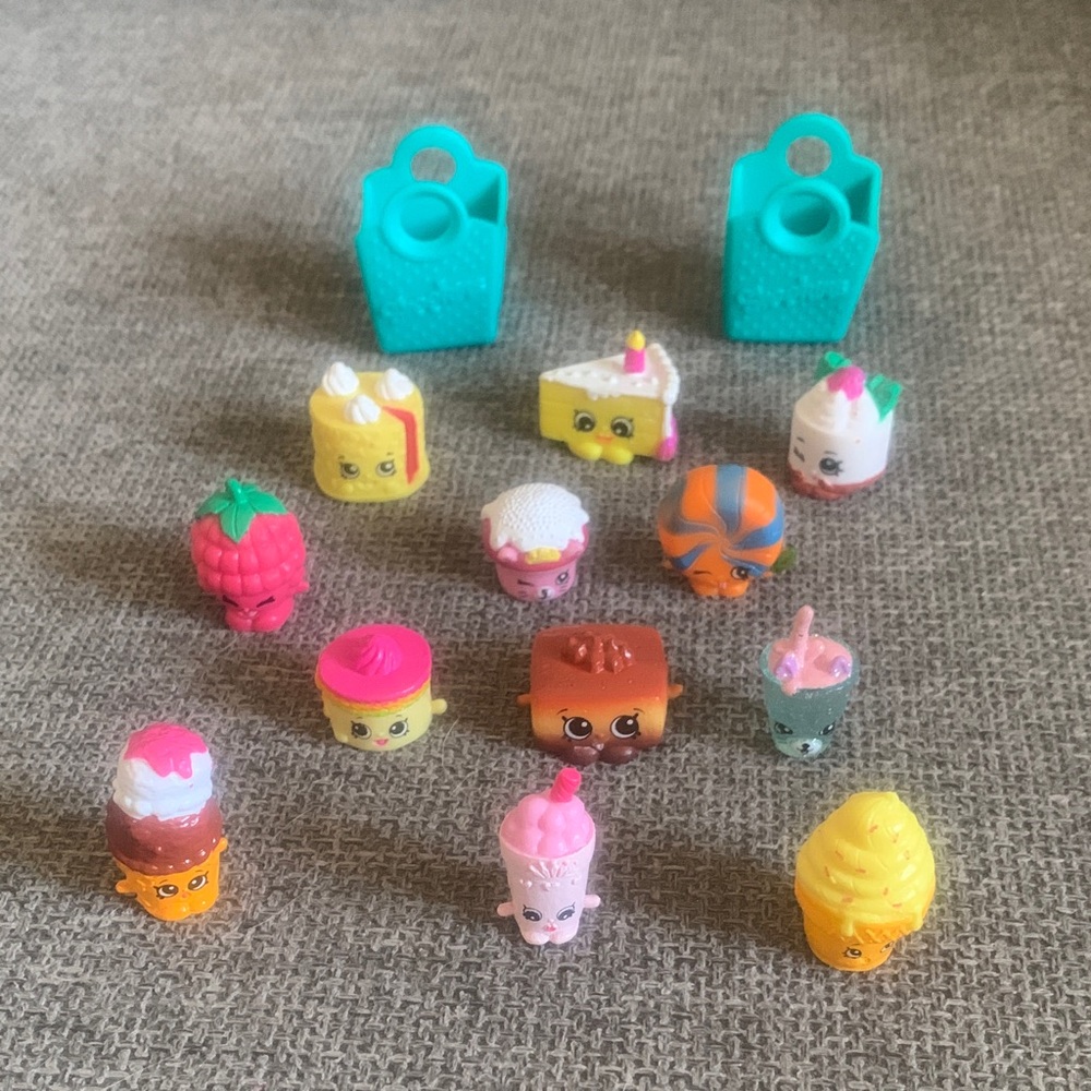 Shopkins Pink & Teal Ice Cream Truck Vehicle Playset with Accessories - Picture 3 of 11